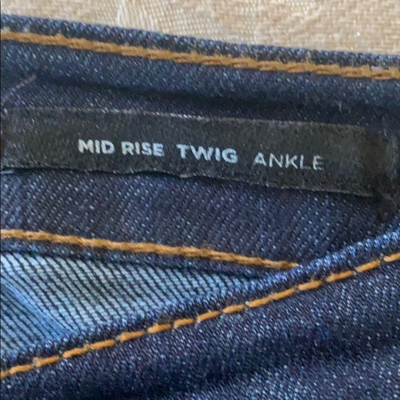 BDG - DARK WASH SKINNY FIT STRETCHY JEANS - Picture 5 of 5